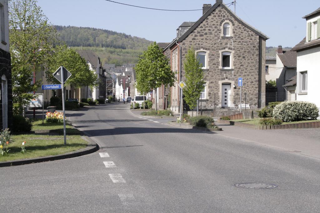 Hotel Burgklause Nickenich Exteriér fotografie